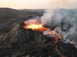 Series of explosive volcanic eruptions leave at least nine dead in Indonesia – Videos